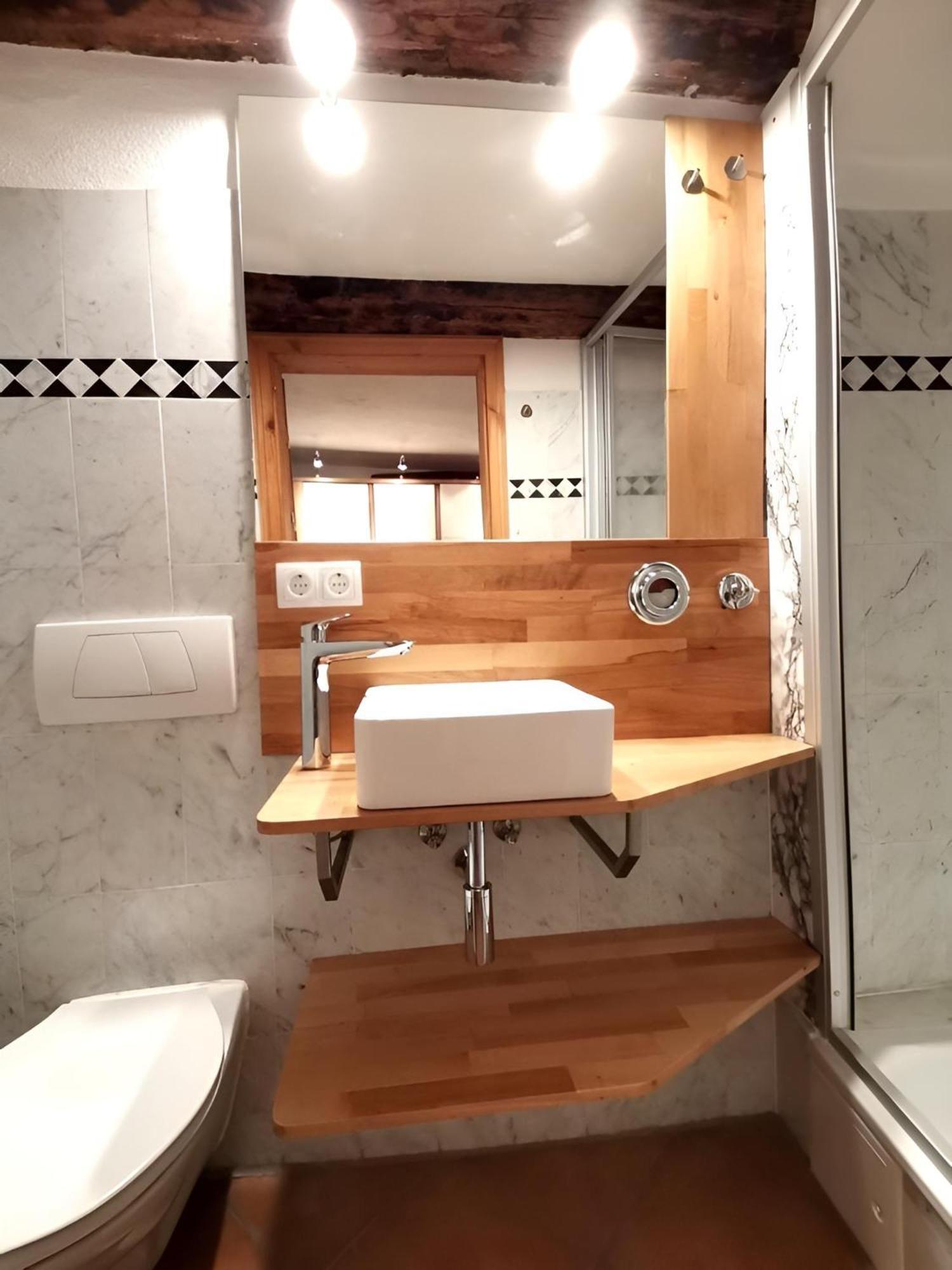 Zentrale Wohlfuehloase Inkl Parkplatz - Zum Blauen Schild Apartment Konstanz Ngoại thất bức ảnh